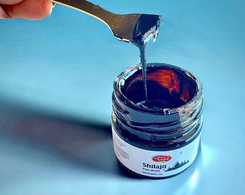A pea-sized dose of pure Shilajit Resin, a natural energy supplement from Auckland, New Zealand.